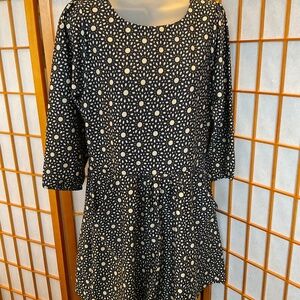 Playful Navy Blue and white flower burst pattern drop-waist flouncy dress